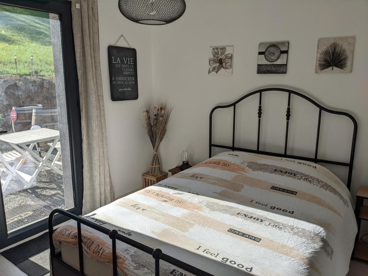 Chambre double indépendante NATURALE au sein du domaine PASSELOUP Porte Des Pierres Dorees Exterior foto